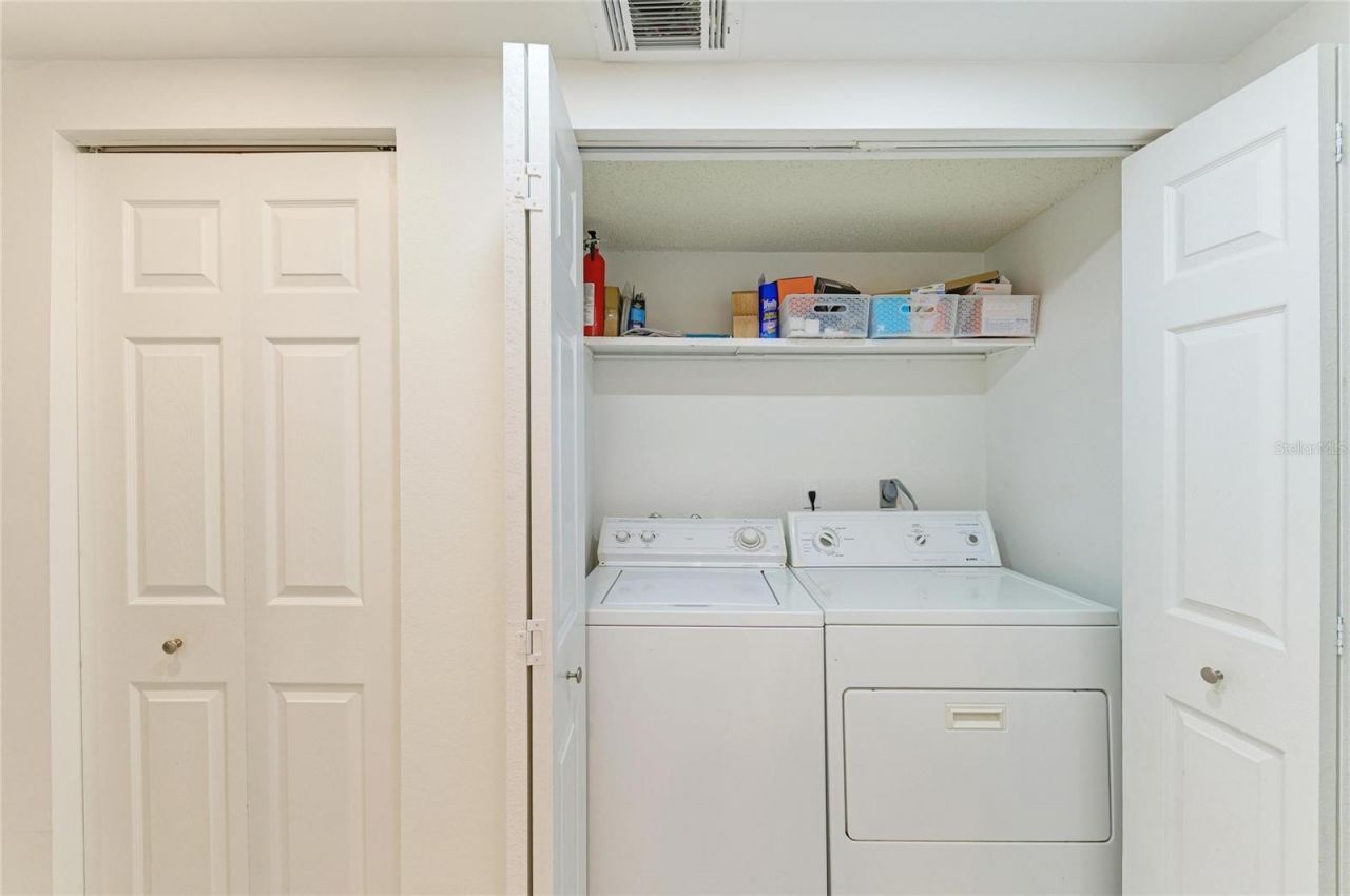 6157 Midnight Pass Road, Unit E12, Sarasota, FL 34242 Photo
