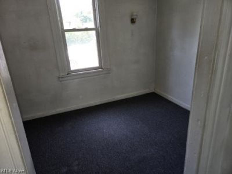 3647 Independence Road, Cleveland, OH 44105 Photo 12