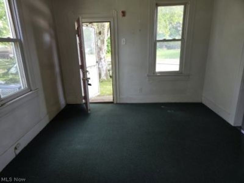3647 Independence Road, Cleveland, OH 44105 Photo 13