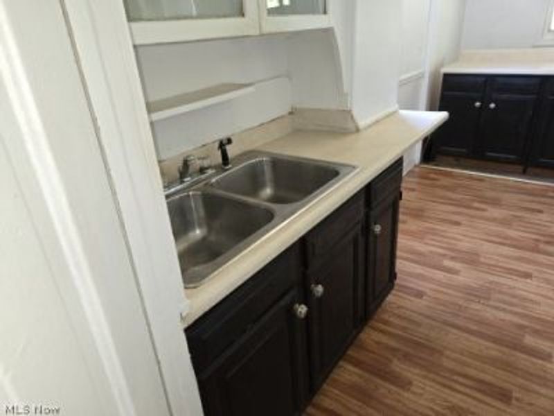 3647 Independence Road, Cleveland, OH 44105 Photo 7