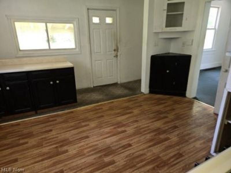 3647 Independence Road, Cleveland, OH 44105 Photo 8