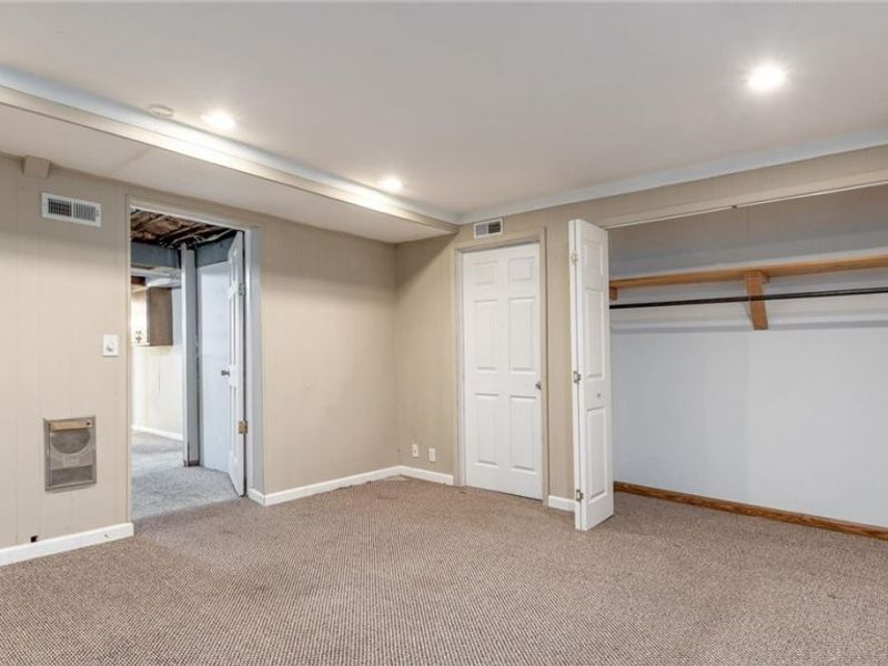 1751 Blaine Avenue, Cambridge, OH 43725 Photo 24