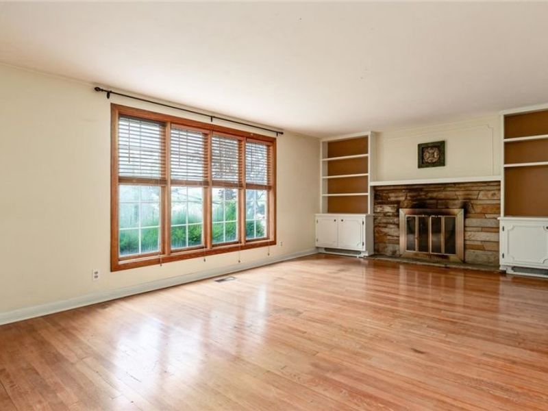 1751 Blaine Avenue, Cambridge, OH 43725 Photo 4