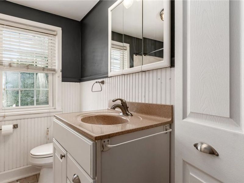 1751 Blaine Avenue, Cambridge, OH 43725 Photo 9