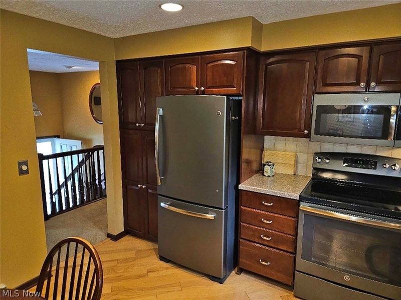 8162 Mona Street SW, Navarre, OH 44662 Photo 11