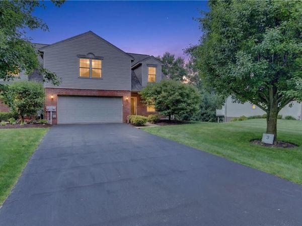 3 Dogwood Dr , Washington, PA 15301