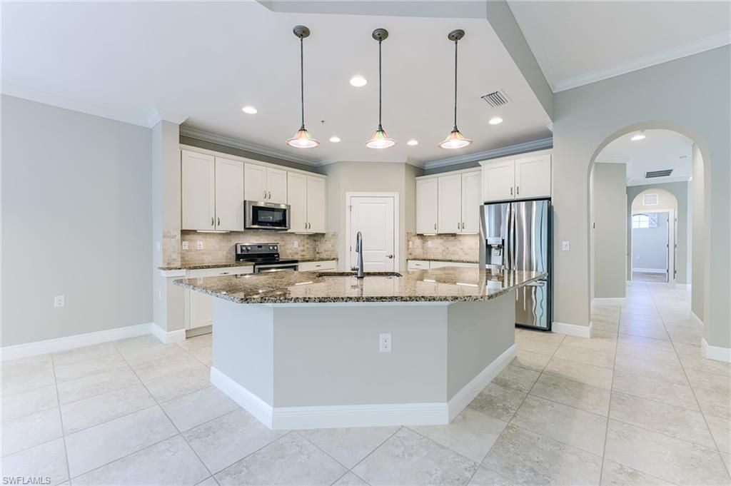 10475 Casella Way, Unit 202, Fort Myers, FL 33913 Photo