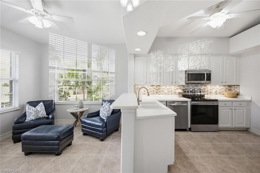 8380 Big Acorn Cir, Unit 1204, Naples, FL 34119 Photo