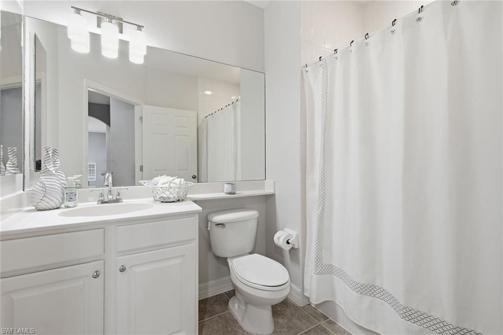 8380 Big Acorn Cir, Unit 1204, Naples, FL 34119 Photo
