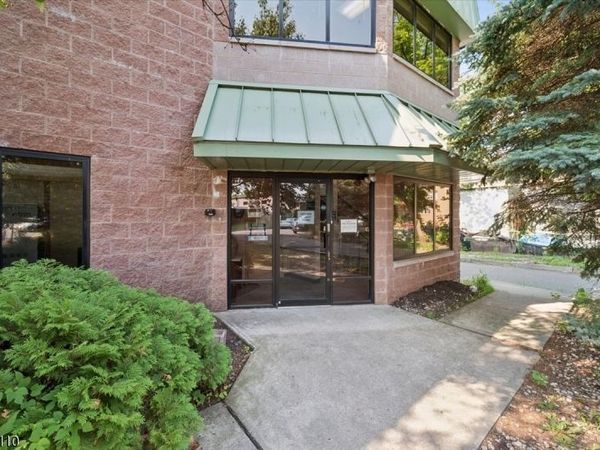 144 12Th St, Piscataway, NJ 08854