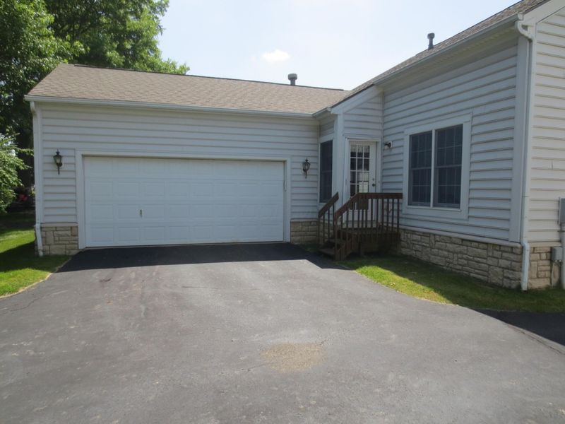 6926 Camden Drive, New Albany, OH 43054 Photo 3
