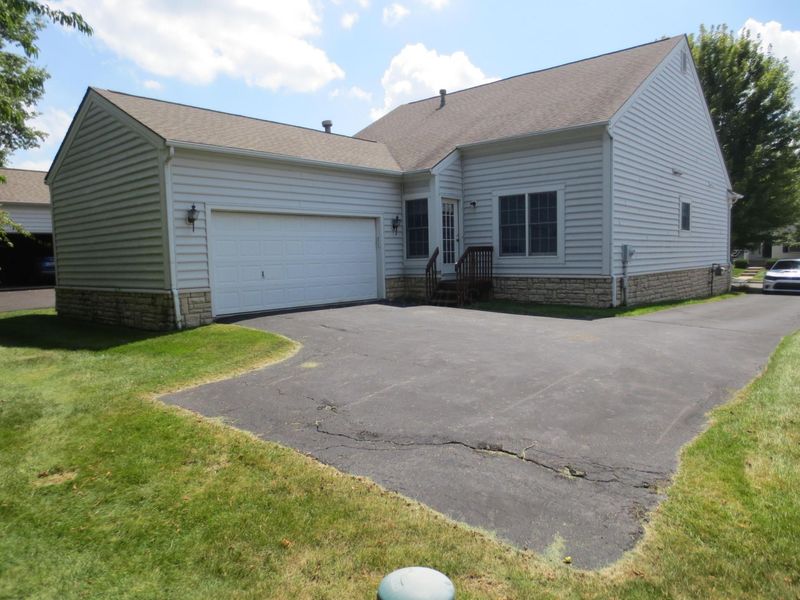 6926 Camden Drive, New Albany, OH 43054 Photo 4