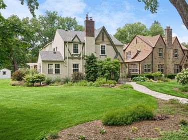 5636 Edgewater Boulevard, Minneapolis, MN 55417