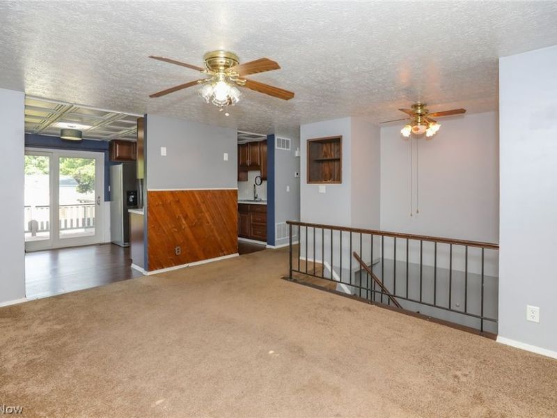 1073 Sunnywood Lane, Ravenna, OH 44266 Photo 12