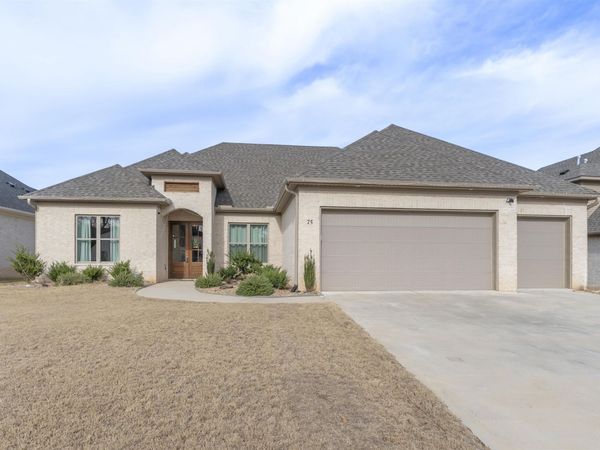 75 Lucia Lane, Maumelle, AR 72113