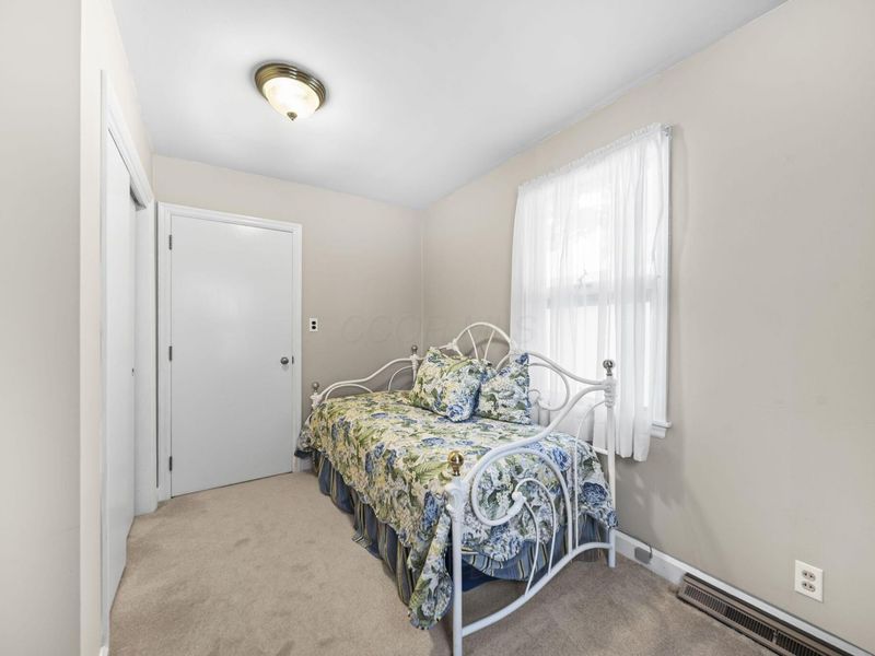 230 E College Street, Granville, OH 43023 Photo 46