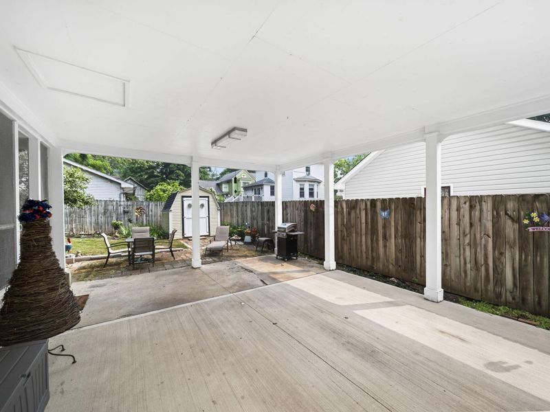 230 E College Street, Granville, OH 43023 Photo 61