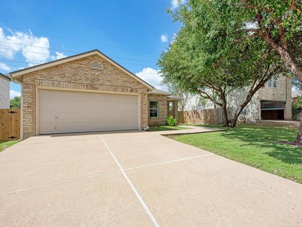 1201 Sheltie LN, Round Rock, TX 78664