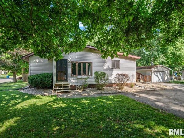 5771 N Cotton Hill Road, Springfield, IL 62703