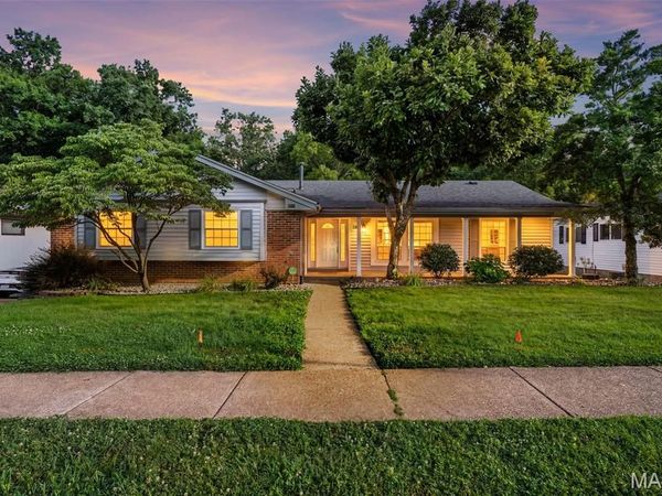 4716 Brookton Way, St Louis, MO 63128