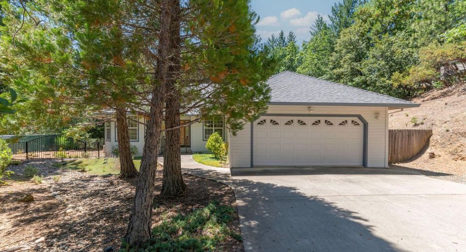 21510 Gayla Dr, Pine Grove, CA 95665 Photo