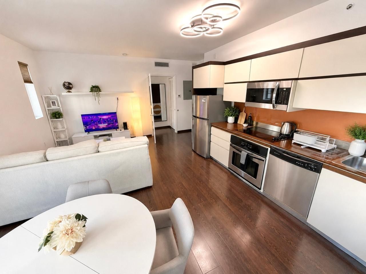 435 21st Street, Unit 308, Miami Beach, FL 33139 Photo