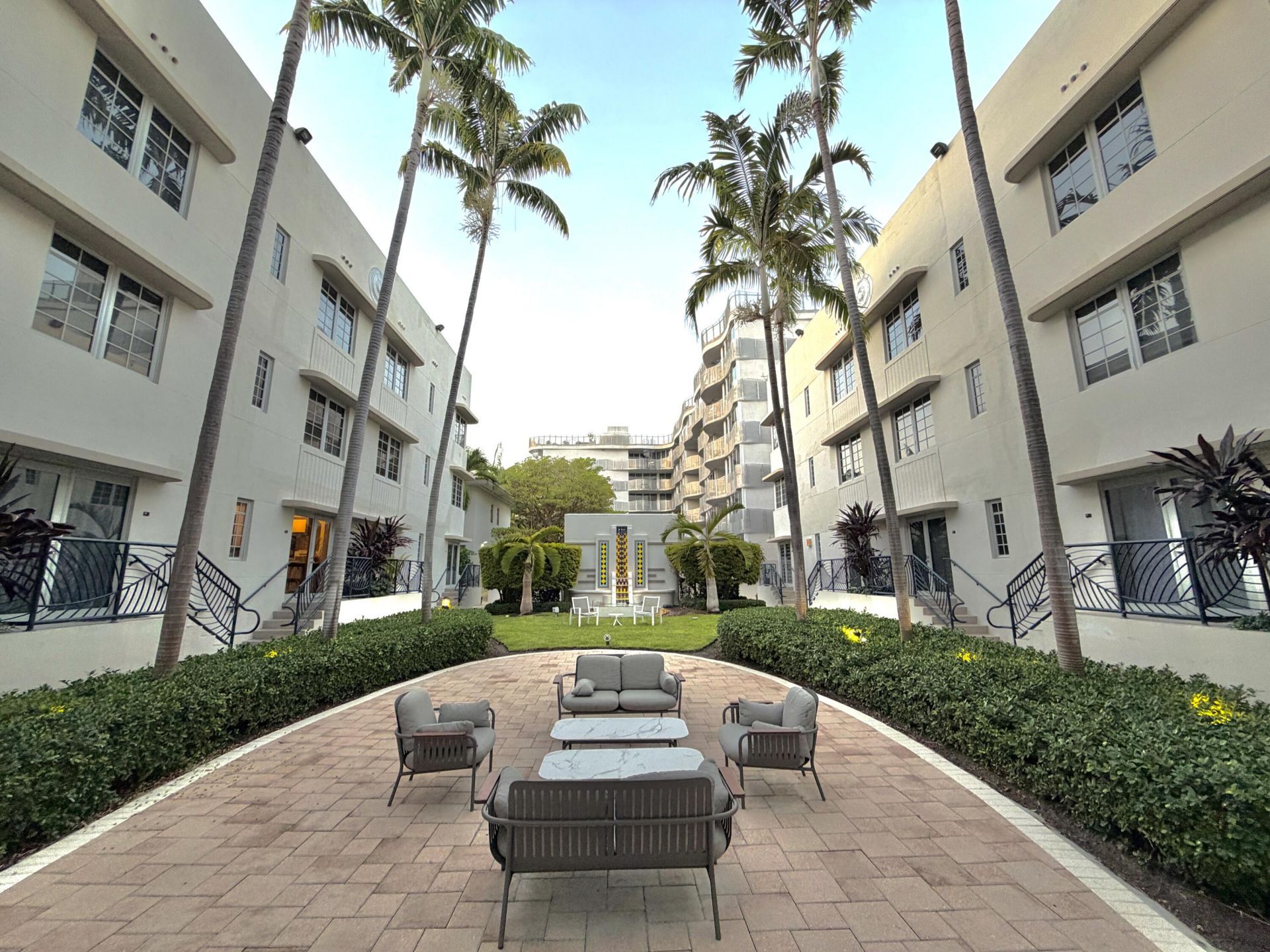 435 21st Street, Unit 308, Miami Beach, FL 33139 Photo