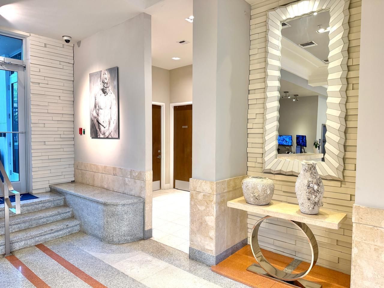 435 21st Street, Unit 308, Miami Beach, FL 33139 Photo