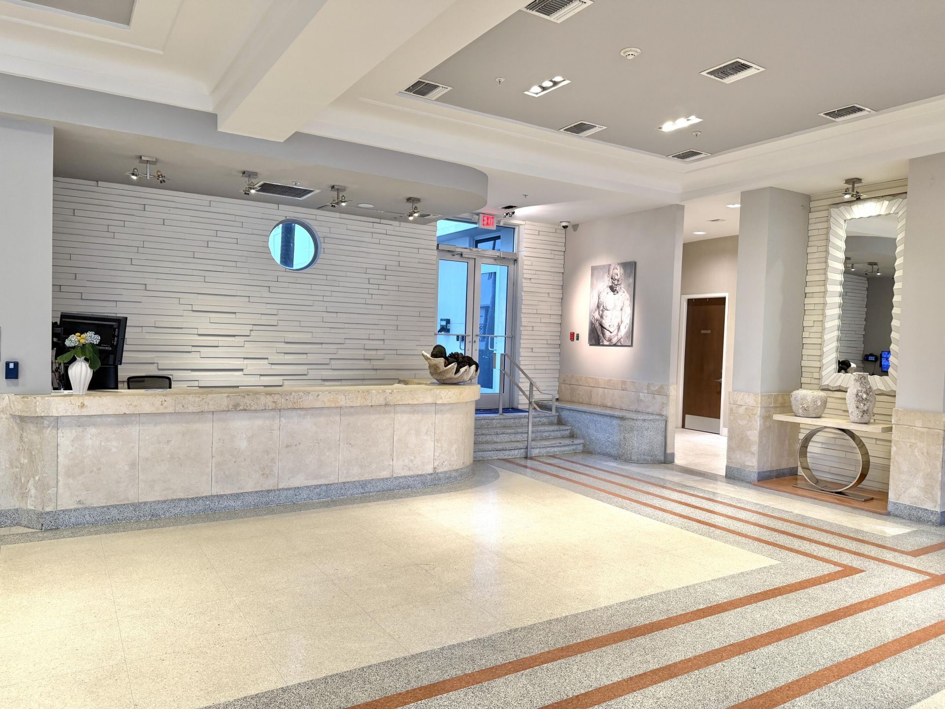 435 21st Street, Unit 308, Miami Beach, FL 33139 Photo