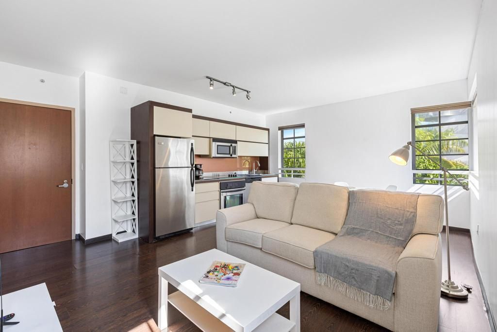 435 21st Street, Unit 308, Miami Beach, FL 33139 Photo