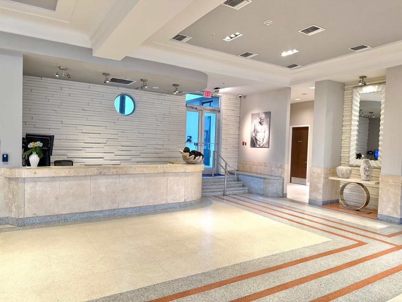 435 21st Street, Unit 308, Miami Beach, FL 33139 Photo
