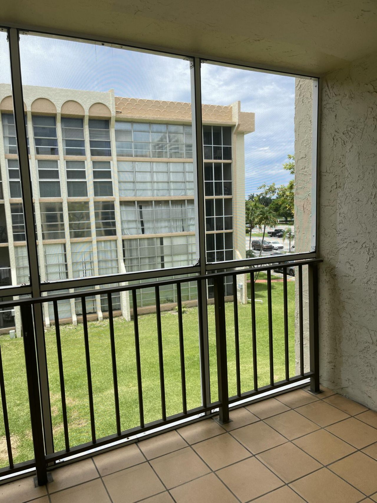 801  Three Island  Boulevard, Unit 306, Hallandale, FL 33009 Photo