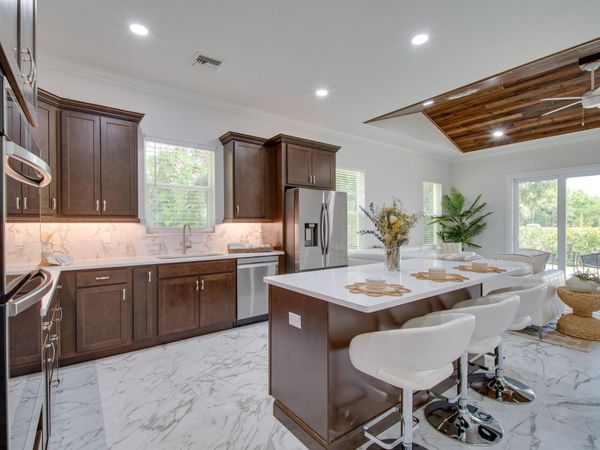1805 Bridgepointe Circle, Unit 1, Vero Beach, FL 32967