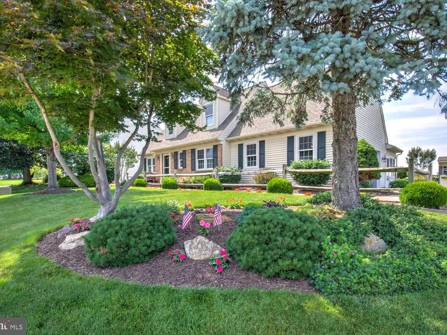231 Cypress Lane, New Holland, PA 17557 Main Photo