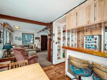 2151 Rainbow Road, South Lake Tahoe, CA 96150 Photo