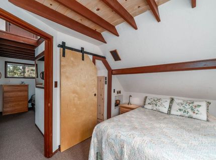 2151 Rainbow Road, South Lake Tahoe, CA 96150 Photo