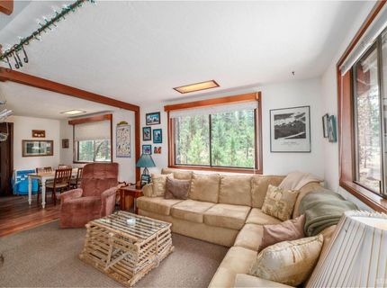 2151 Rainbow Road, South Lake Tahoe, CA 96150 Photo