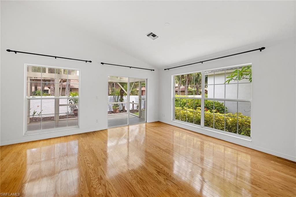 3157 Carriage Cir, Naples, FL 34105 Photo
