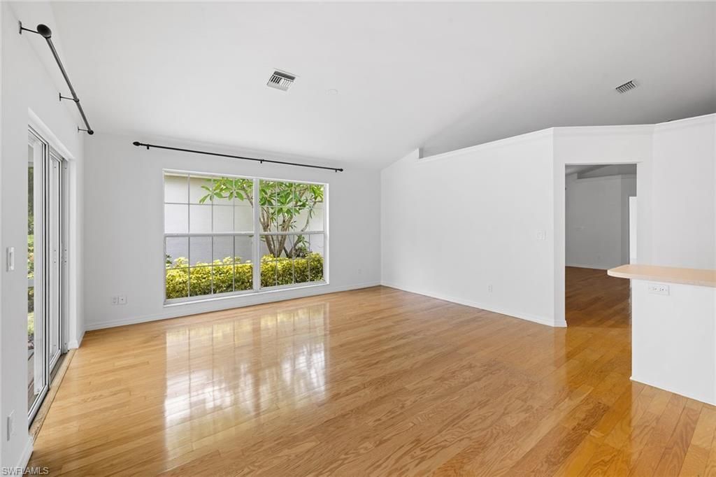 3157 Carriage Cir, Naples, FL 34105 Photo