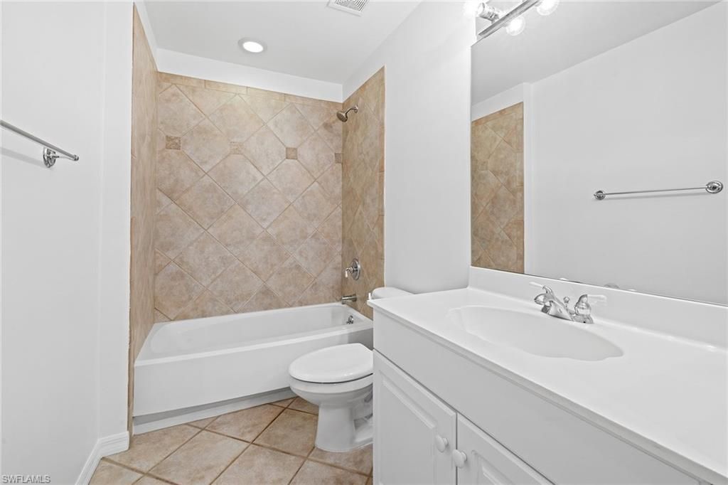 3157 Carriage Cir, Naples, FL 34105 Photo