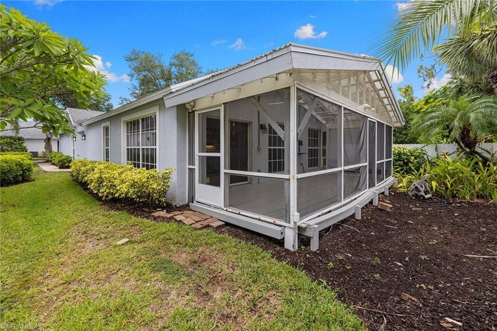 3157 Carriage Cir, Naples, FL 34105 Photo