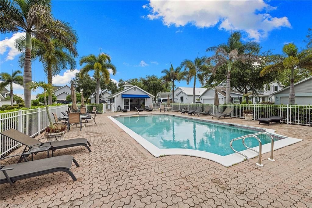 3157 Carriage Cir, Naples, FL 34105 Photo