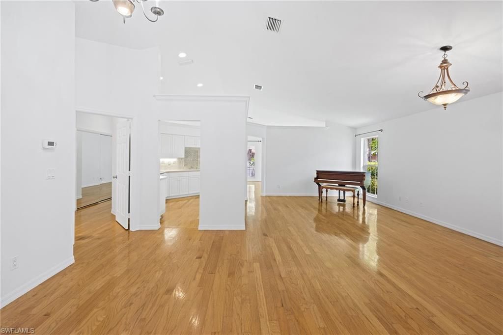 3157 Carriage Cir, Naples, FL 34105 Photo