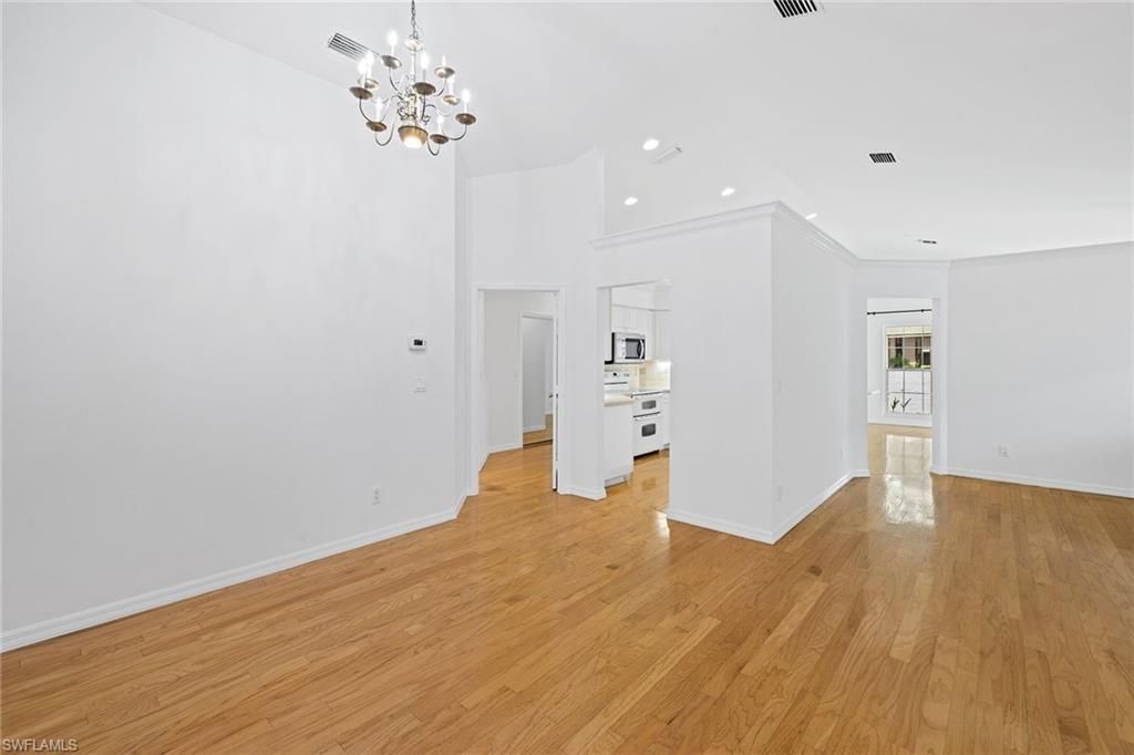 3157 Carriage Cir, Naples, FL 34105 Photo