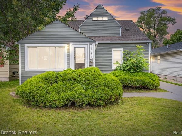 12399 Prospect Avenue, Warren, MI 48089