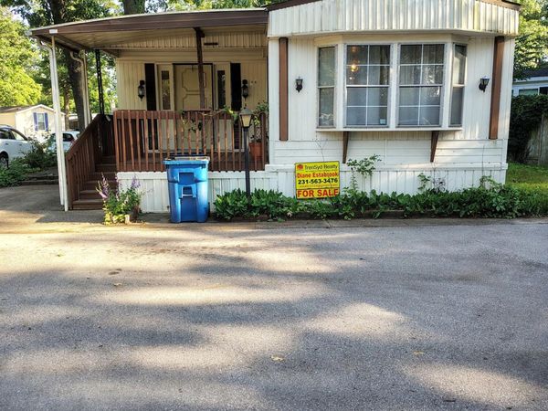 2701 Huizenga Street, Unit 96, Norton Shores, MI 49444