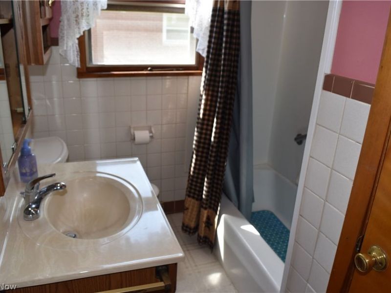 25 W 48th Street, Shadyside, OH 43947 Photo 8