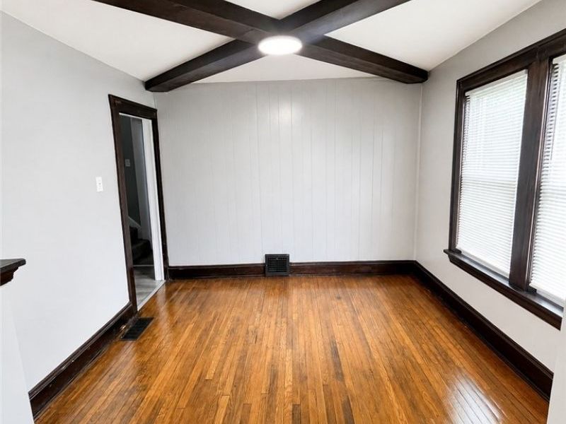 3954 E 41st Street, Newburgh Heights, OH 44105 Photo 4