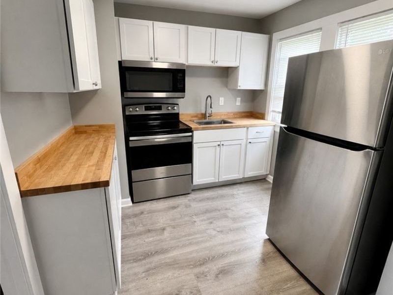 3954 E 41st Street, Newburgh Heights, OH 44105 Photo 6