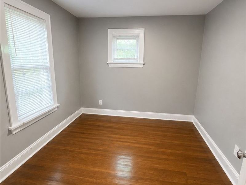 3954 E 41st Street, Newburgh Heights, OH 44105 Photo 8
